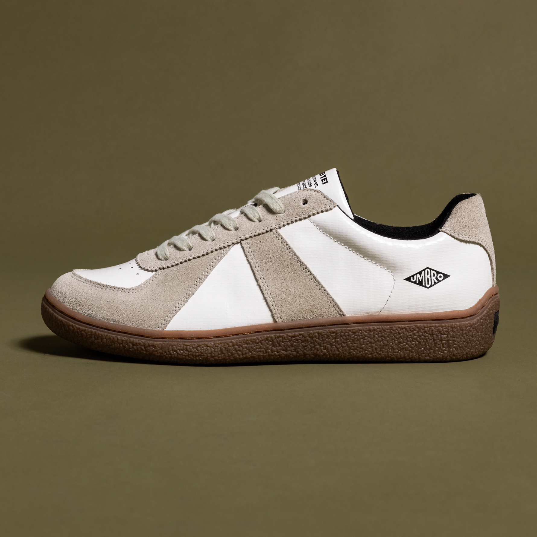 打折韩国代购umbro茵宝男子复古运动休闲板鞋德训运动休闲鞋