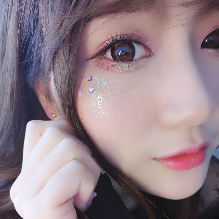 网红亮片ims眼妆仙女眼角星星贴化妆饰品lolita软妹少女闪粉亮粉_8折