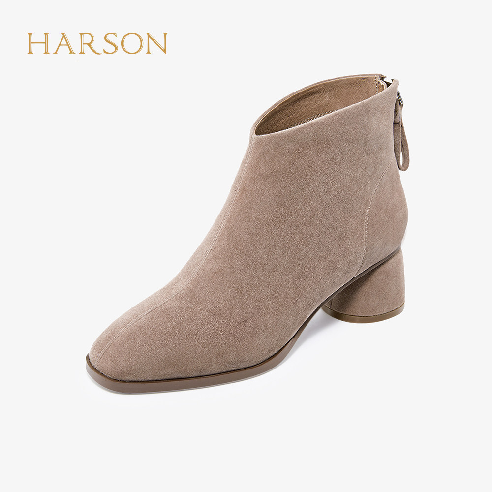 哈森2020秋冬新款女靴方头粗拉链短靴百搭时装时装靴