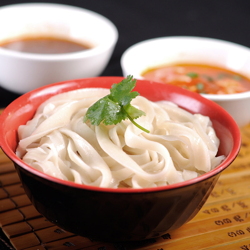 中国香港寿桃方便刀削面食品非油炸台式刀削宽面400g/袋6人份面条