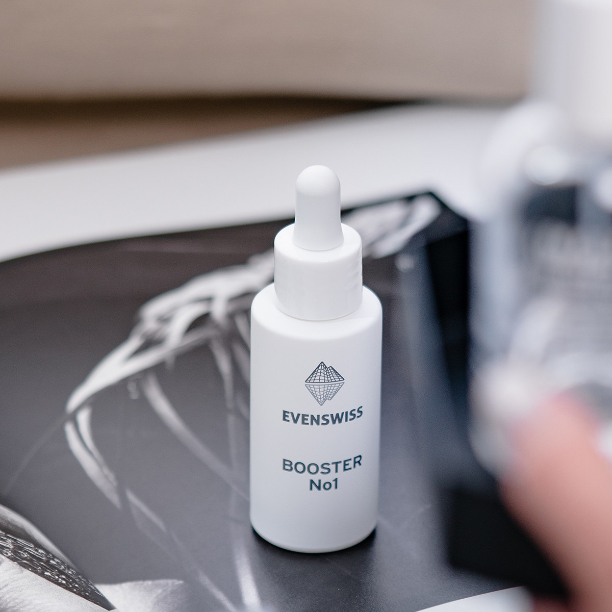 涂抹式肉毒素瑞士伊瑞evenswiss1号安瓶精华一号去法液态精华