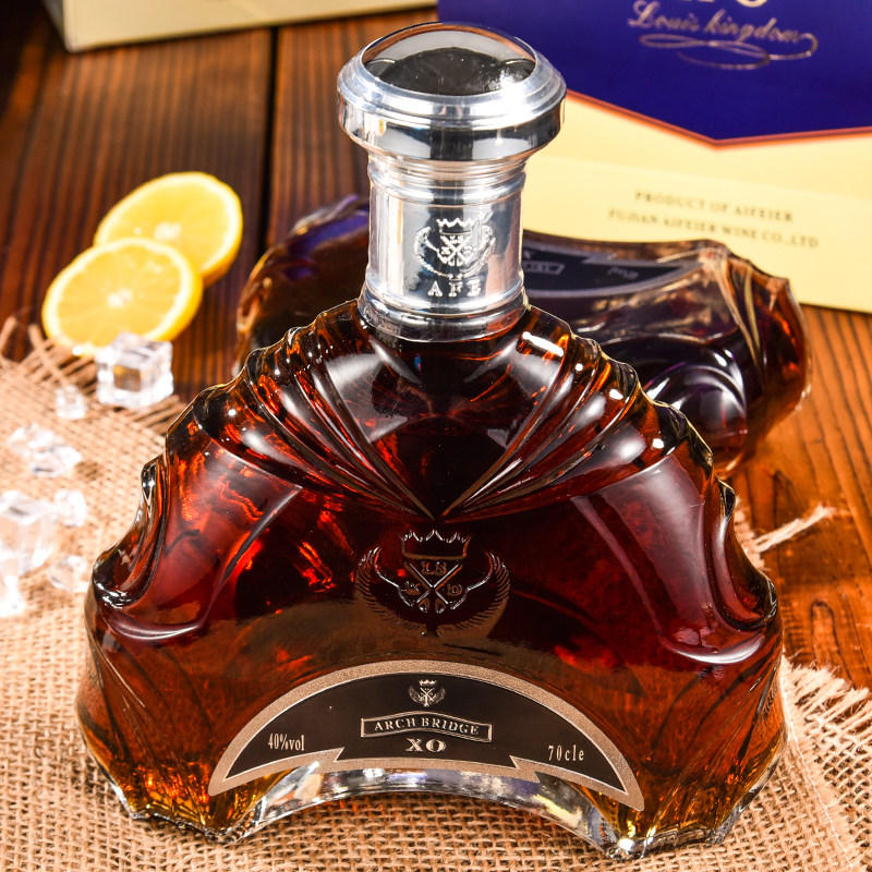 洋酒陆逸拱桥白兰地xo礼盒盒装手提袋调酒基酒白兰地