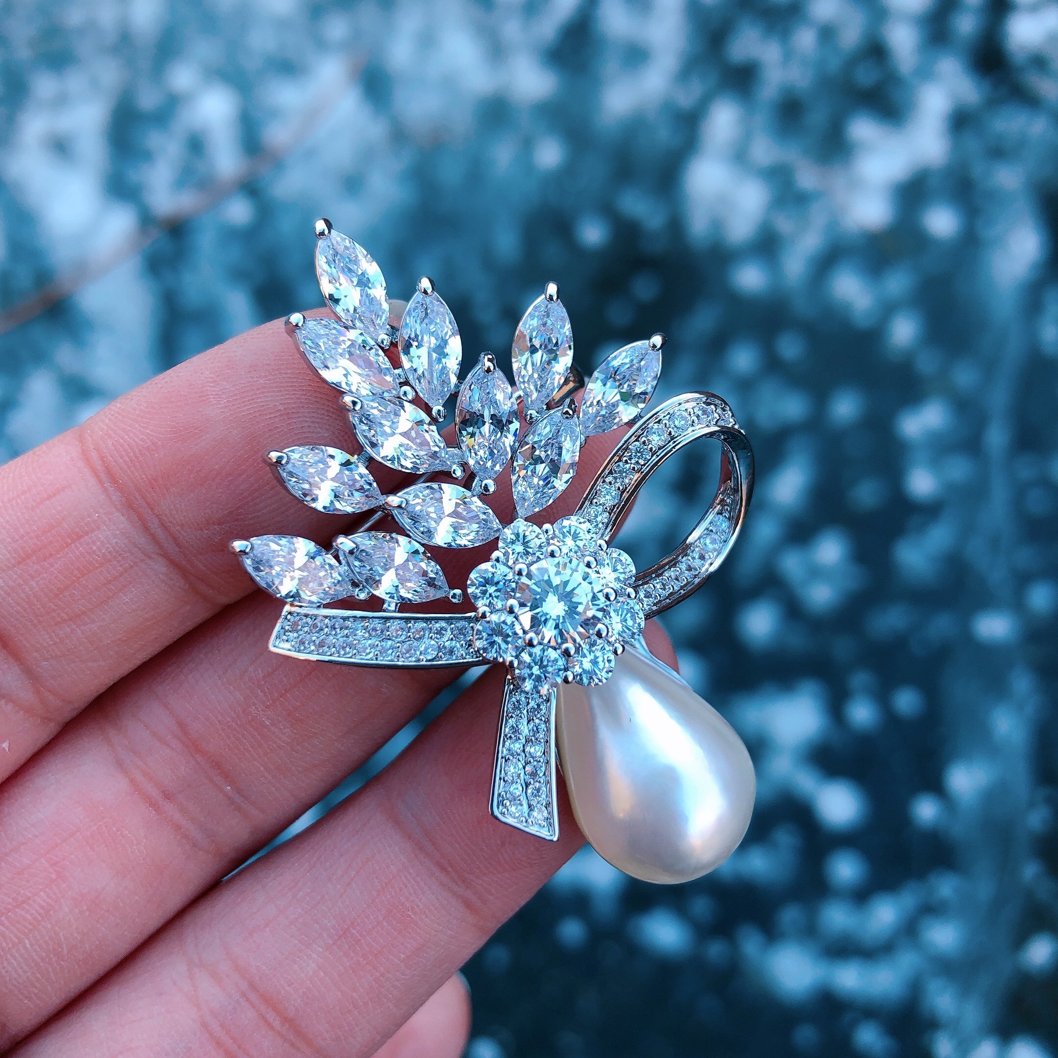 天然海水珍珠珍珠马马贝水滴尺寸奢华胸针颈饰