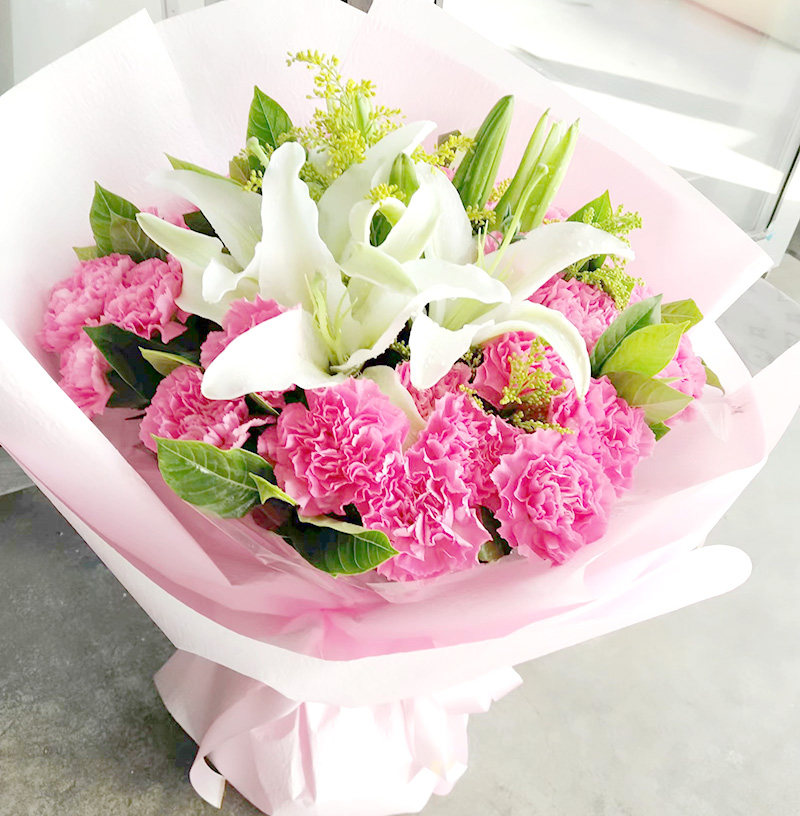 康乃馨礼盒花束杭州台州温州诸暨同城鲜花速递花店送花妈妈生日