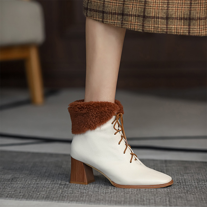 2020冬季新款真皮羊羔毛雪地靴系带马丁靴粗高跟加绒靴子女短靴