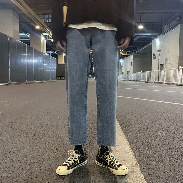 @方少服装 Spring Korean version of the trend of retro men's wild jeans youth casual loose straight trousers @方少服装 Spring Korean version of the trend of retro men's wild jeans youth casual loose straight trousers