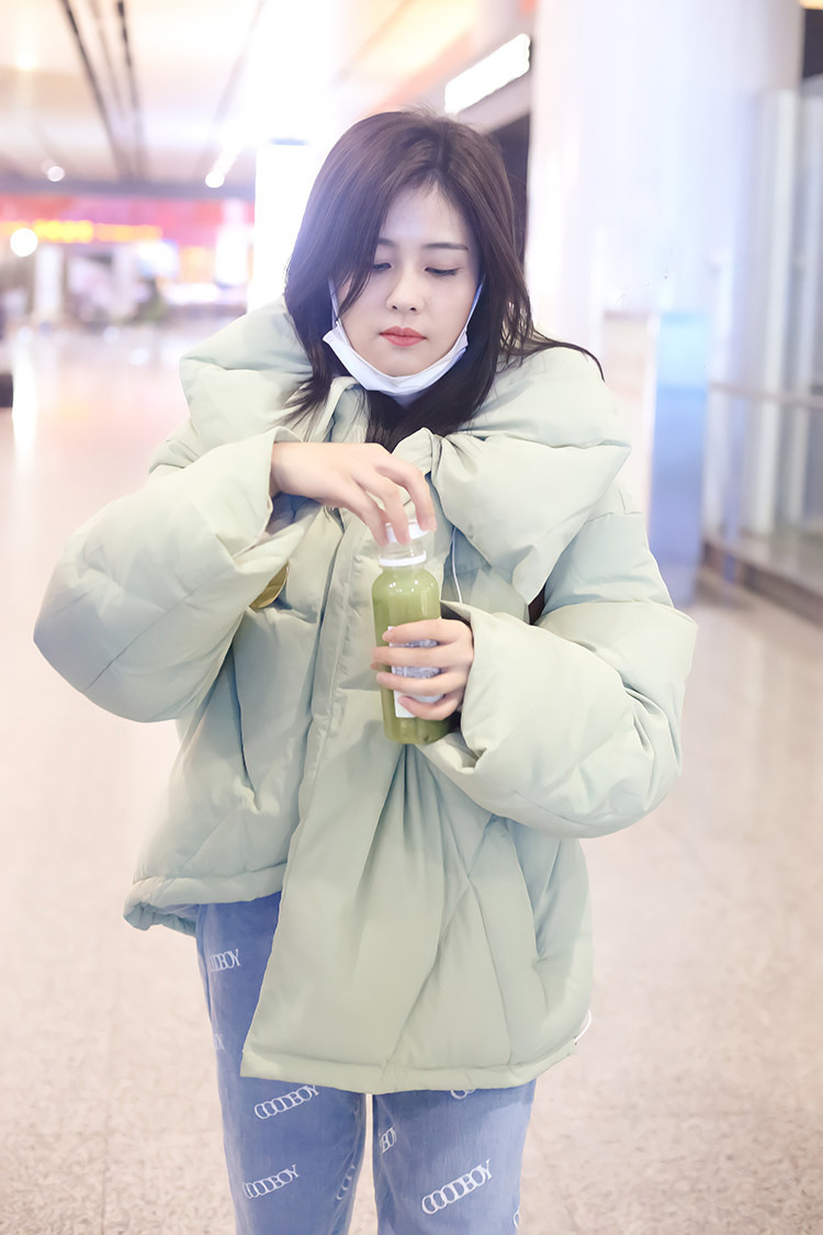 白鹿款冬外套鸭绒白鸭绒不规则加厚同款新款冬2020年羽绒服