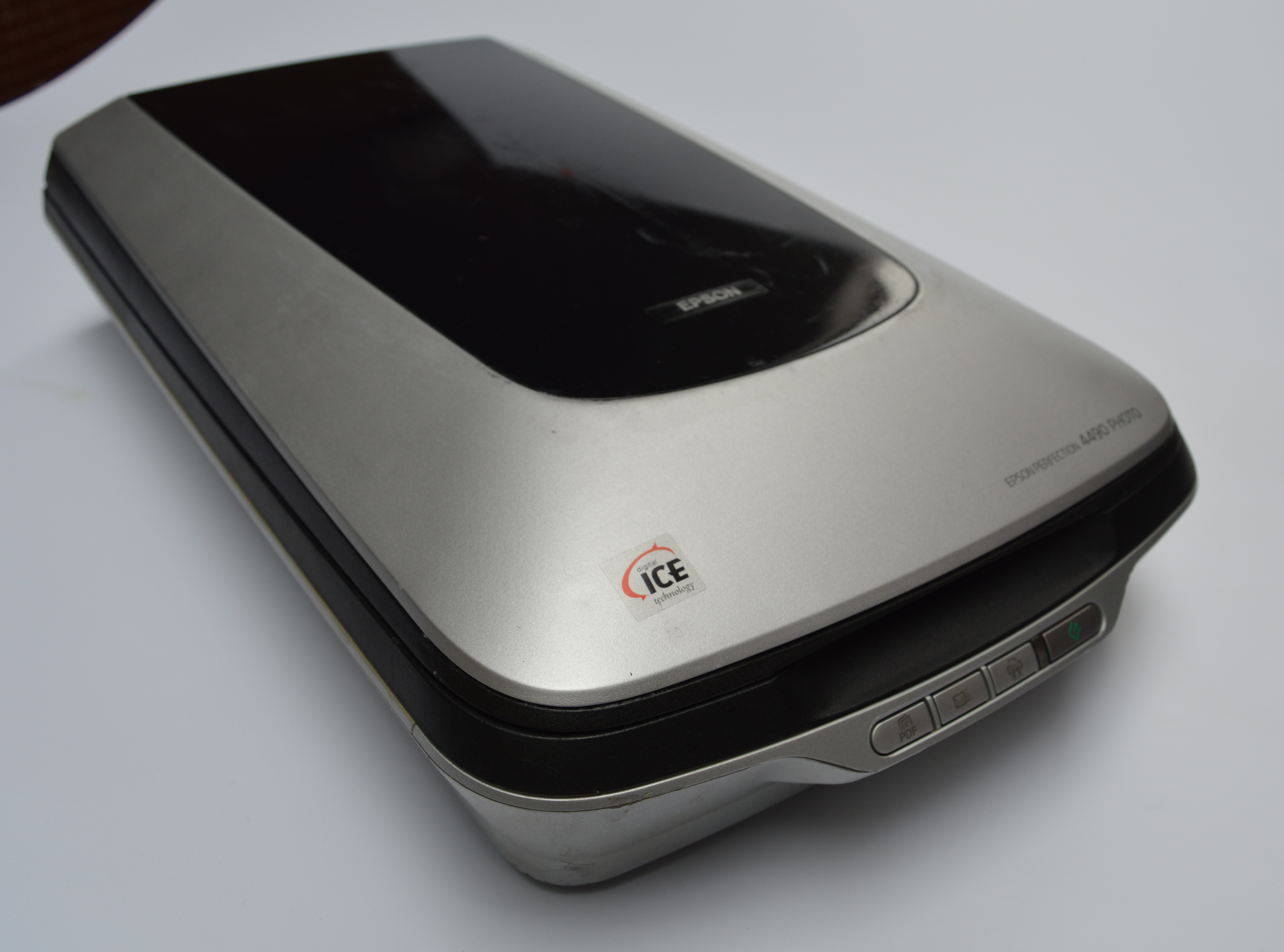 爱普生epsonv5004490扫描仪照片杂志a4文件底片扫描仪