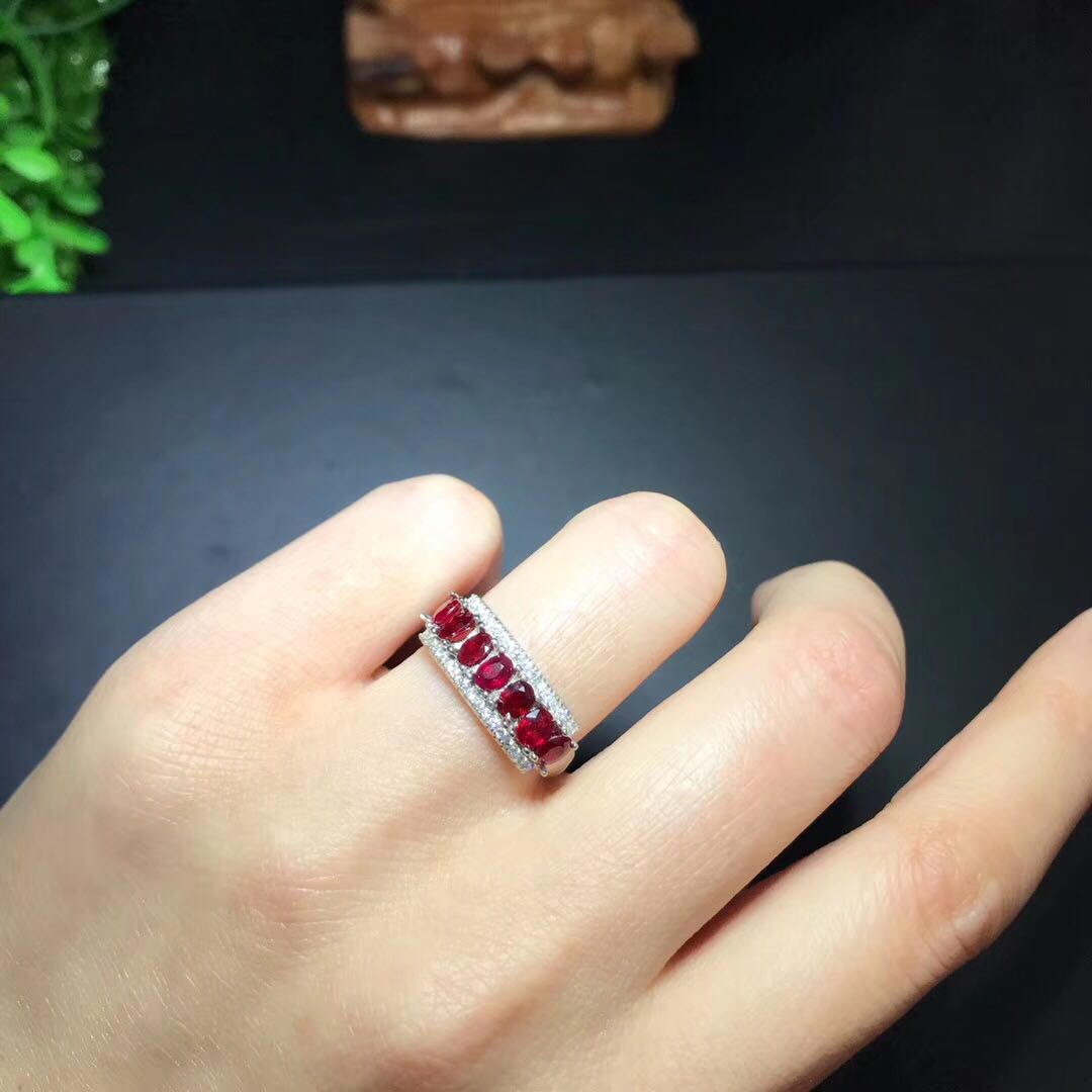 银镶活口排戒红宝石血红4mm天然尺寸石尺寸戒指戒指