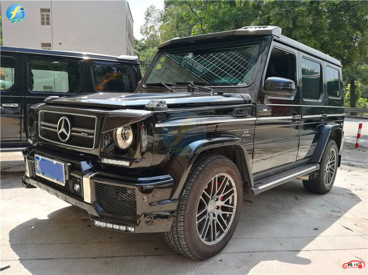 适用于北京bj80改装奔驰前杠中网机盖顶尾翼排气全车改装套件