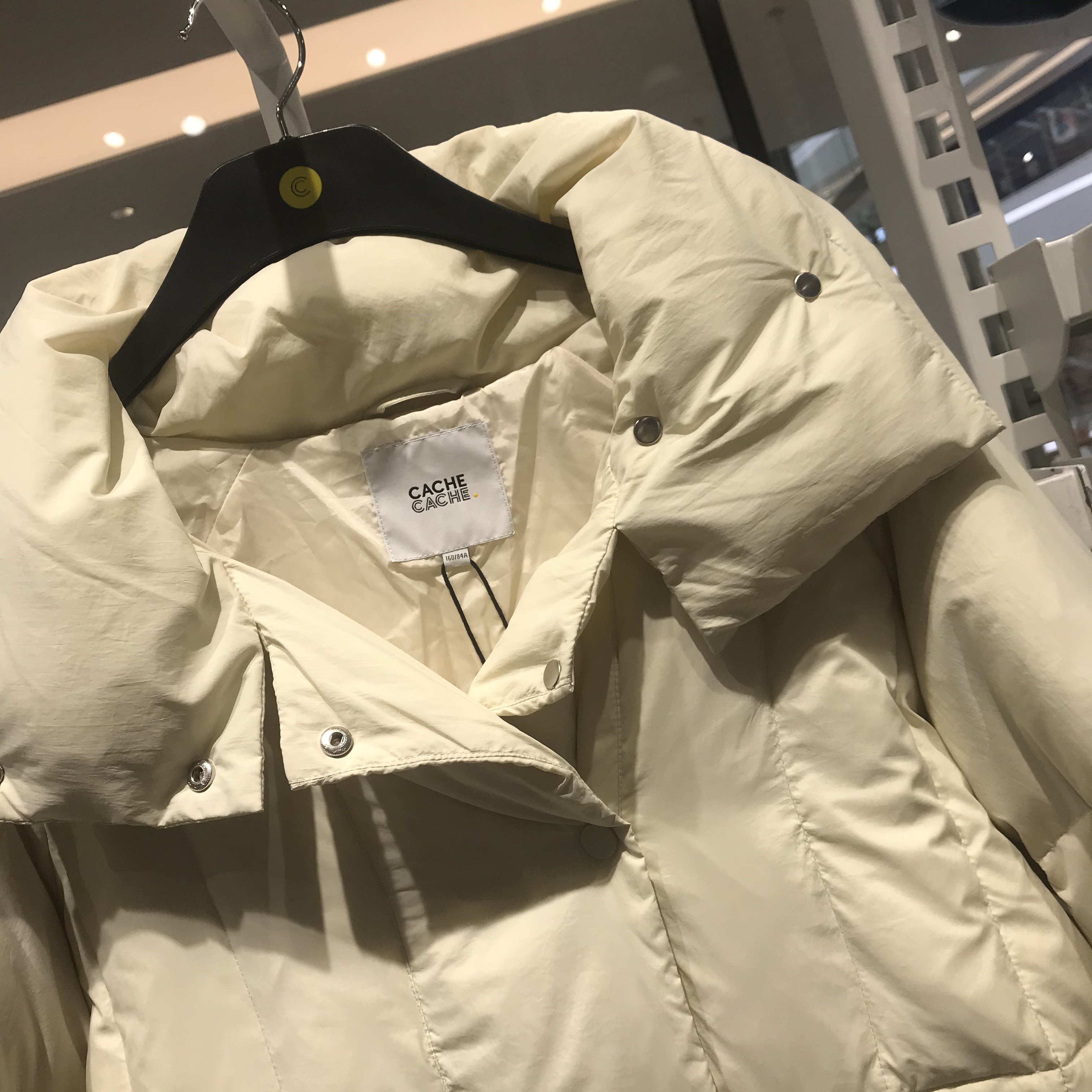 cachecache羽绒服2021新款宽松松显设计翻领外套5819010160羽绒服