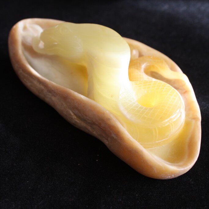 天然岫玉花玉俏色石包玉和田生肖摆件茶宠雕件手饰