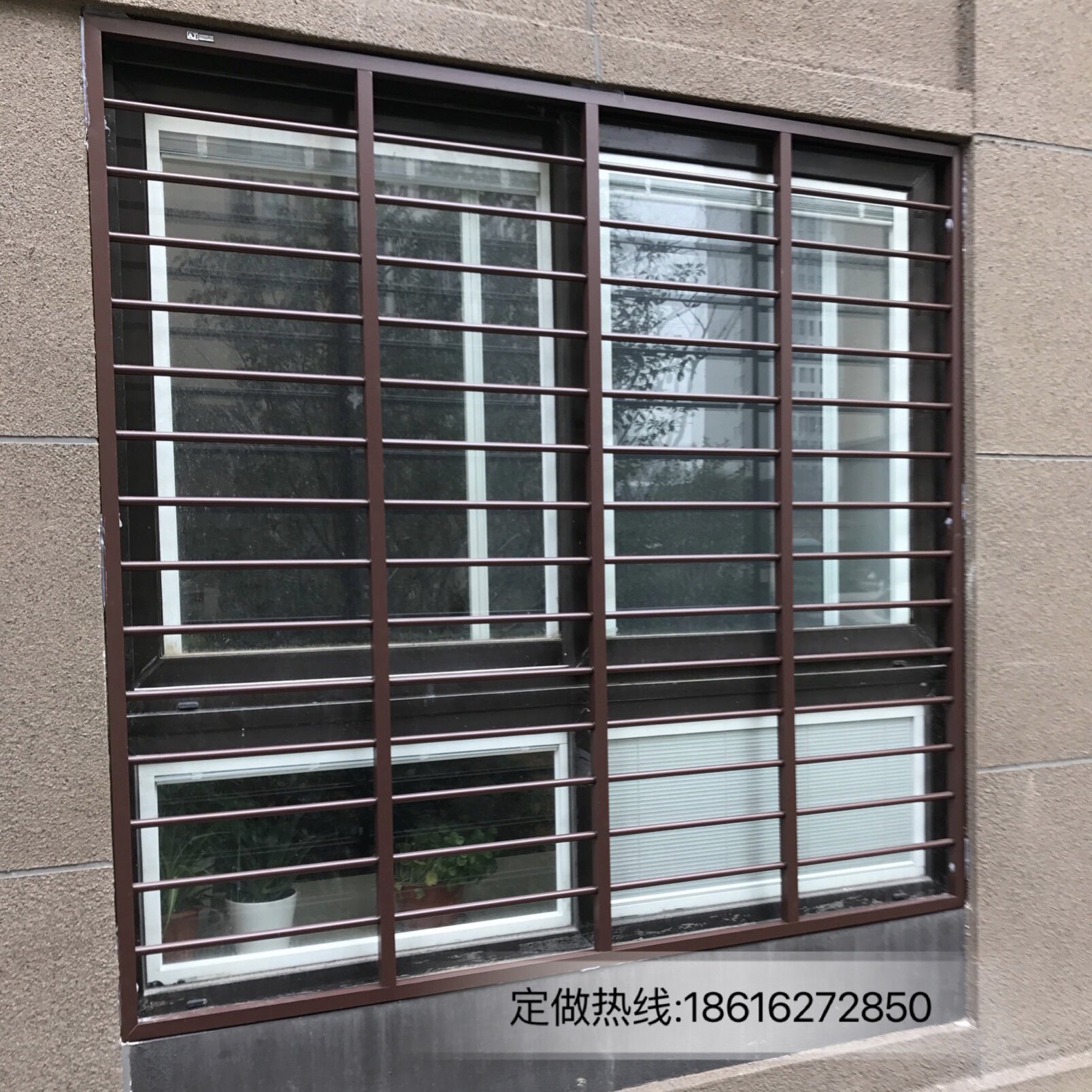 防盗上海定做固定铝合金带锁可拆卸儿童安全防护栏室内防盗窗