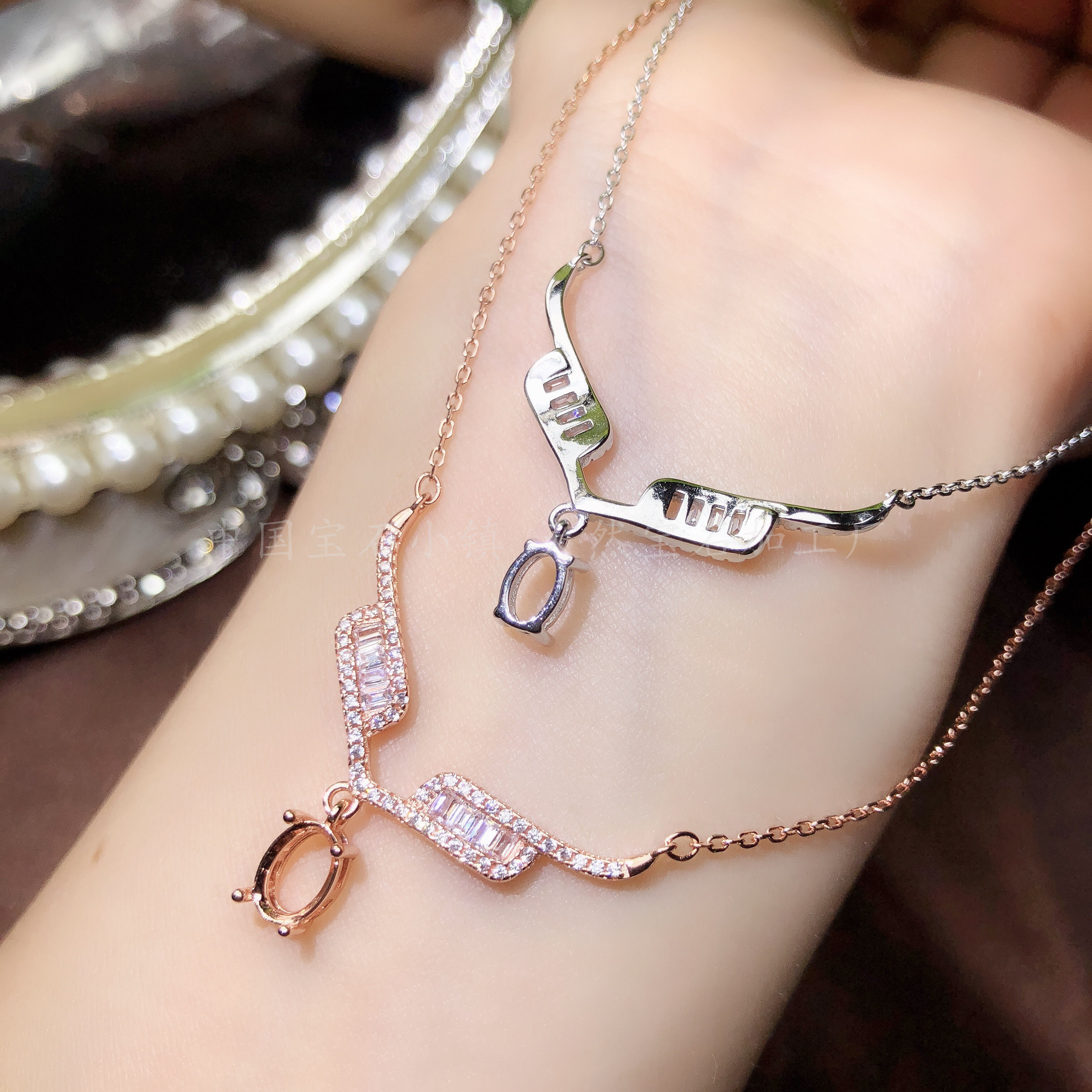 s925吊坠晶石蛋面镶钳空托锁骨纯银8mm椭圆形项坠