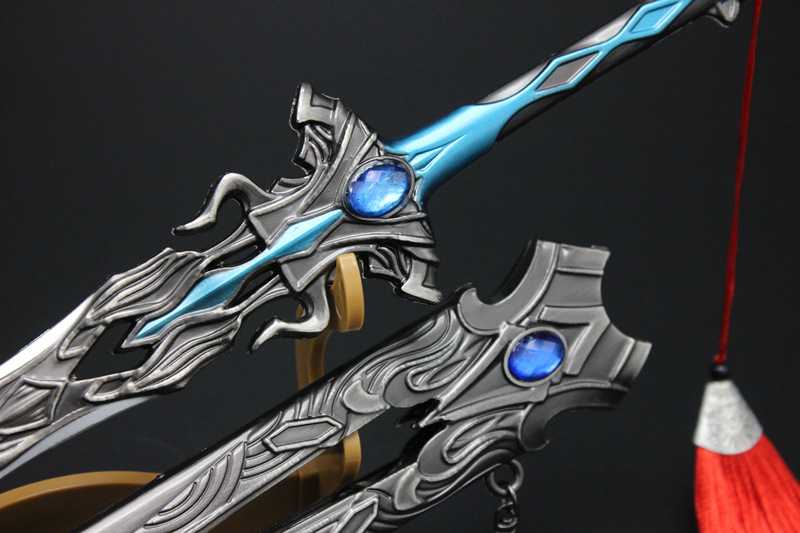 动漫斗罗周边剑道尘心七杀大号厘米金属兵器游戏实物周边