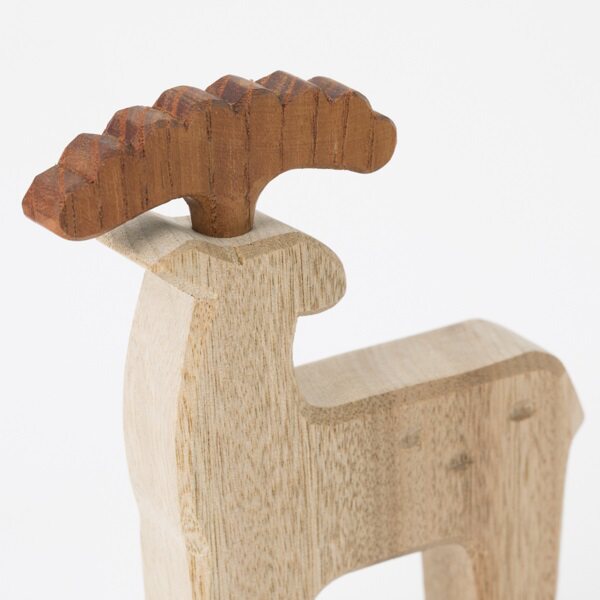 日本正仓宝物天然楠木香椿木手雕摆件置物花鹿摆件