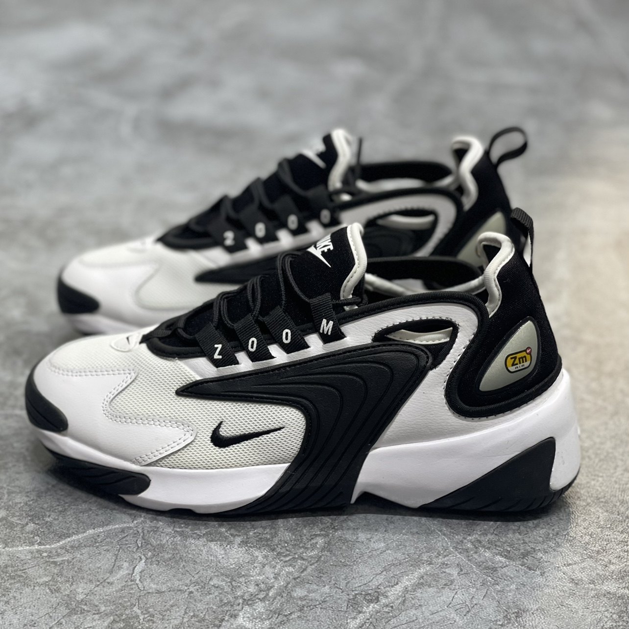 nike耐克女子新款zoom2k黑白黑白熊熊猫休闲运动舒适运动休闲鞋