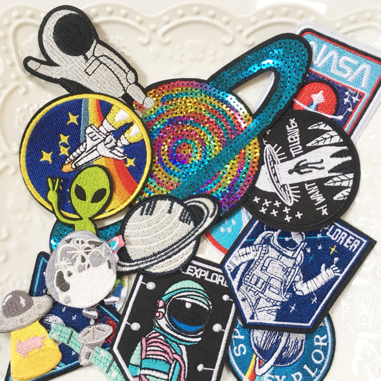 10个价包邮刺绣宇宙行星球宇航员布贴包包diy装饰辅料补丁贴背胶
