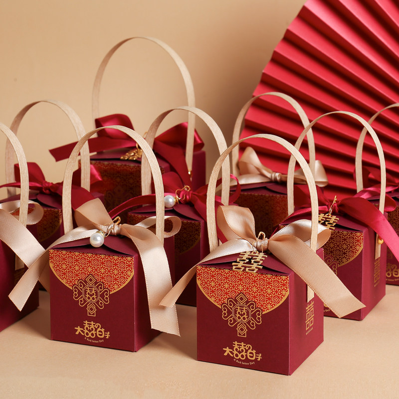 喜糖糖盒婚礼盒子结婚专用订婚创意新款手提式糖盒