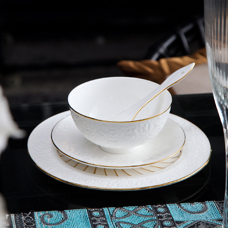 套装英格丽陶瓷欧式碗碟家用浮雕骨瓷餐具碗盘餐具瓷器套装
