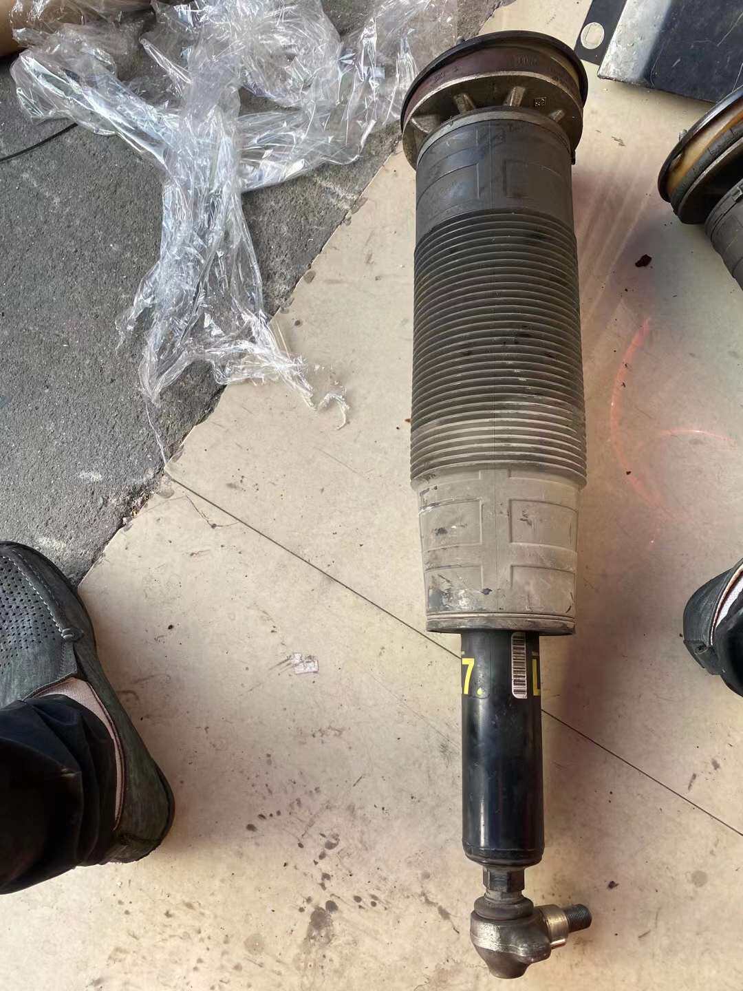 适用奔驰s600油压减震器震器车件减震