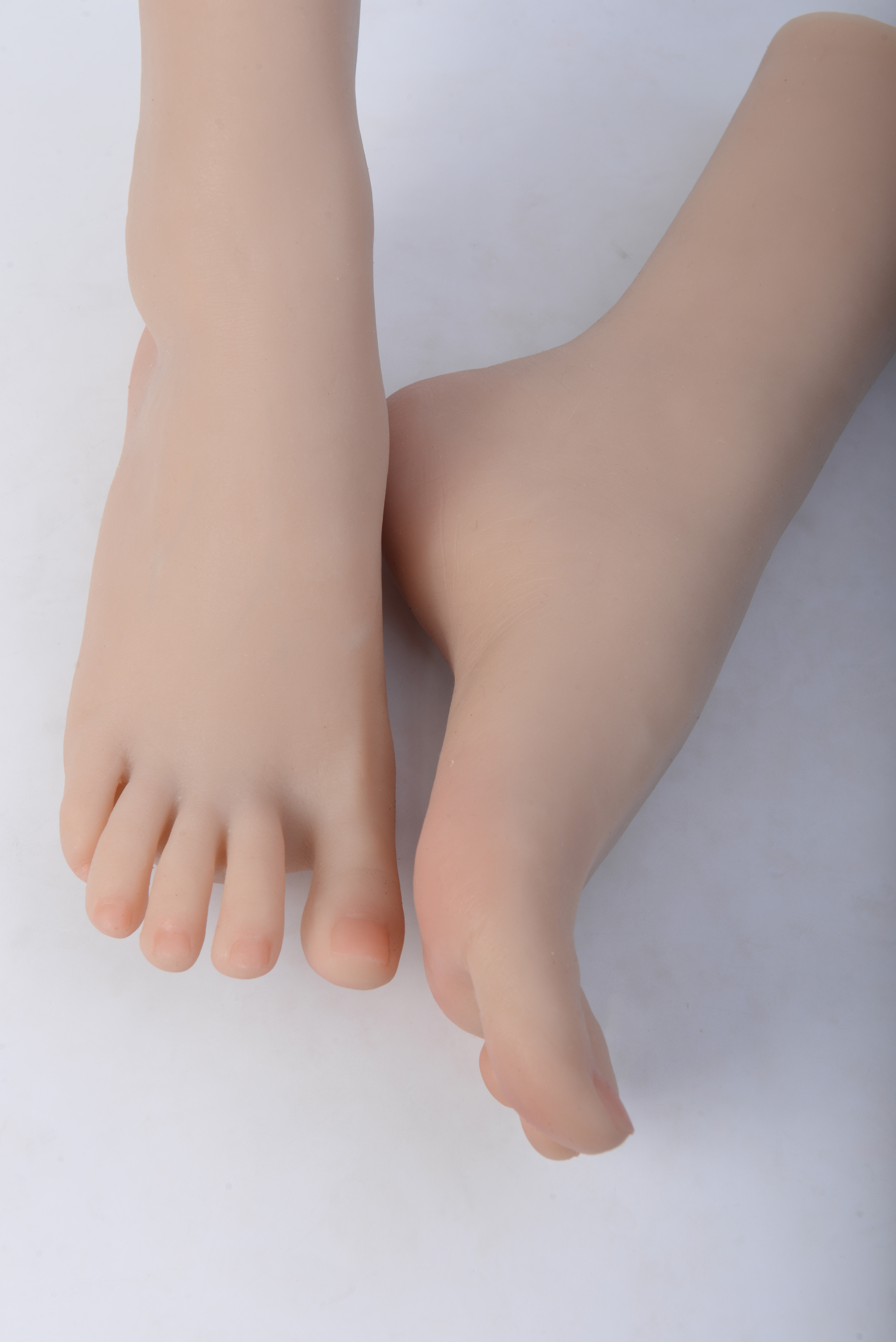 硅胶铂金仿真足模脚丝袜模型美女真人倒模成人服装模特