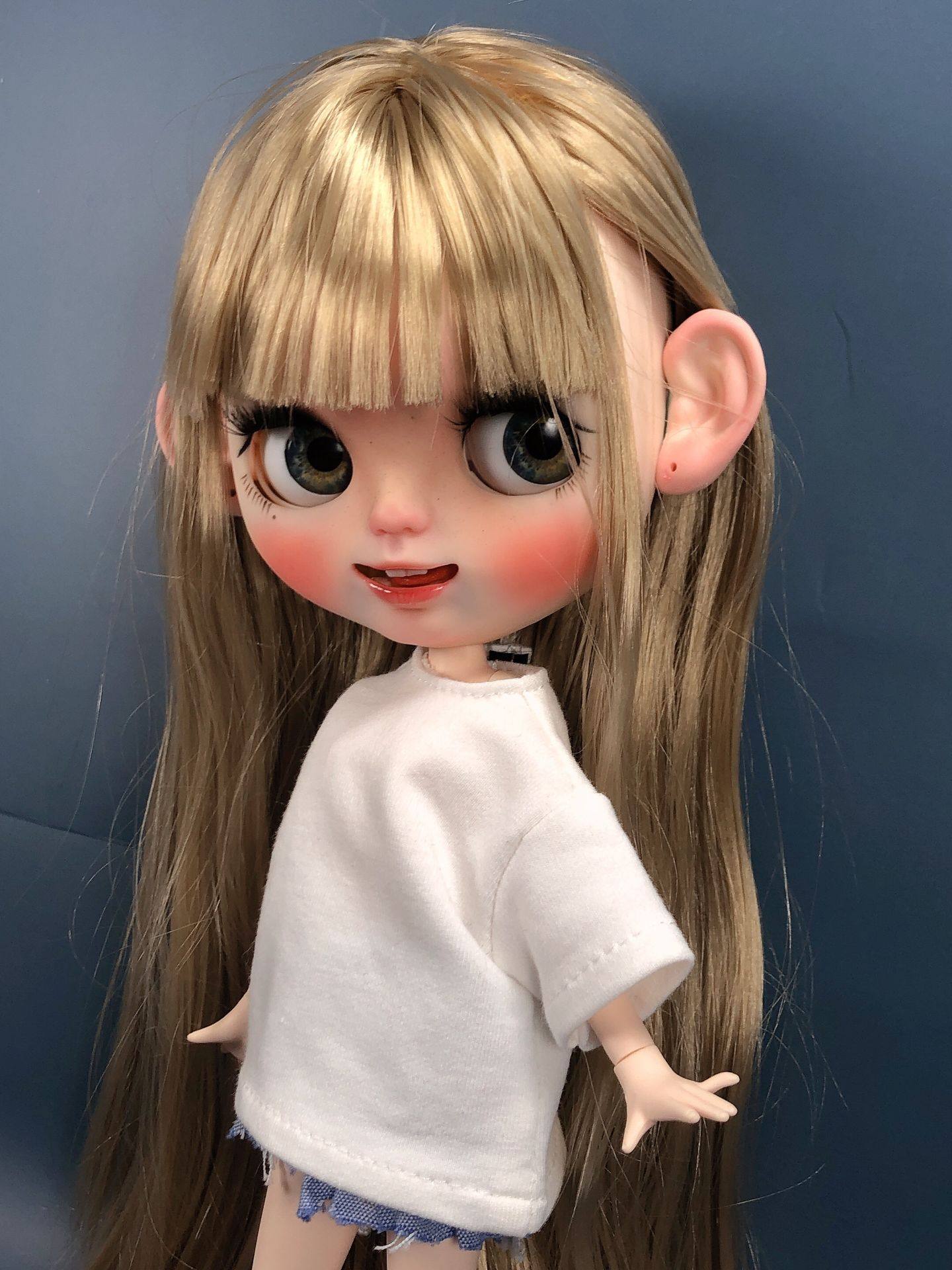 小布改娃真人肌理兔牙翘舌开笑大配金色哑光娃娃