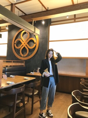 钱夫人chinstudio网红浅色高腰牛仔裤女春季宽松韩版老爹直筒长裤