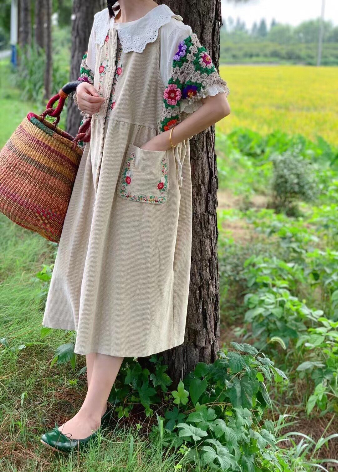 2021熊姑娘秋冬森女系重工刺绣花卉甜美宽松灯芯绒背带裙连衣裙