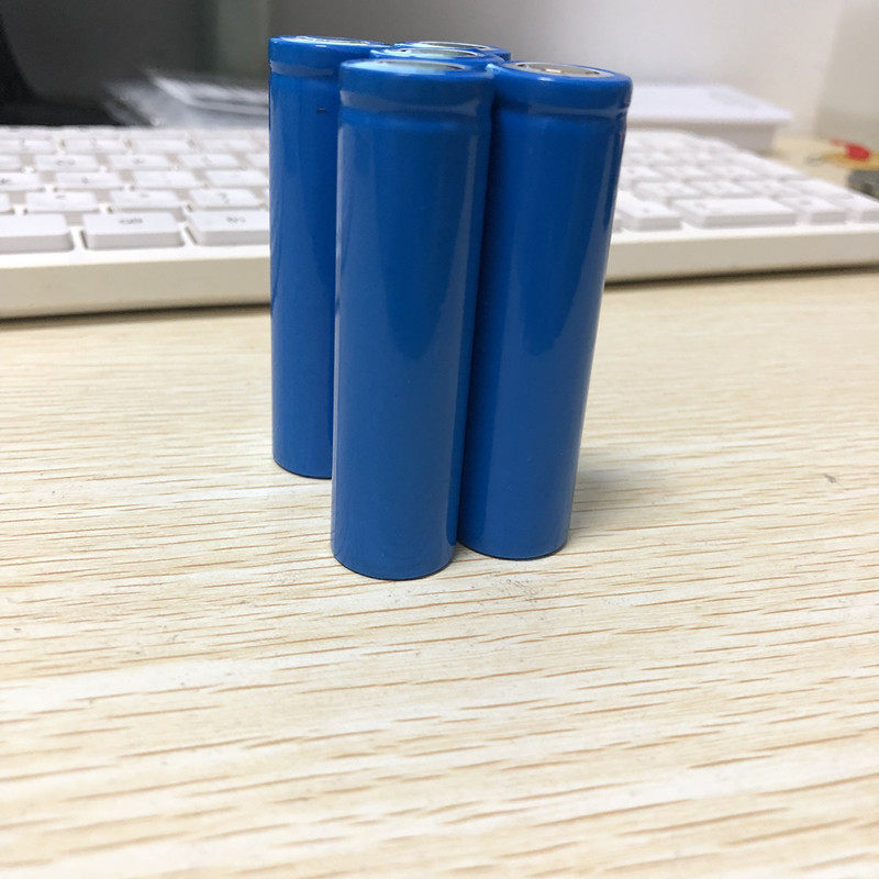 全新平头18650锂电池移动电源充电大容量毫安手电电池