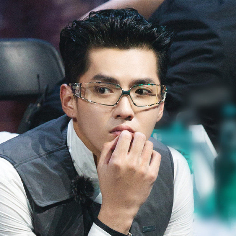 吴亦凡装饰防风酷帅嘻哈网红gm潮人素颜铆钉太阳眼镜