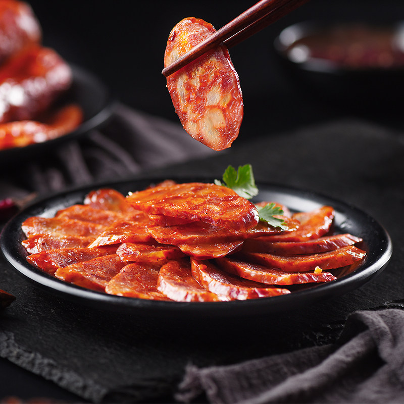 湖南省湘西特产古丈县农家自制腊味猪肉烟熏腊肉香肠