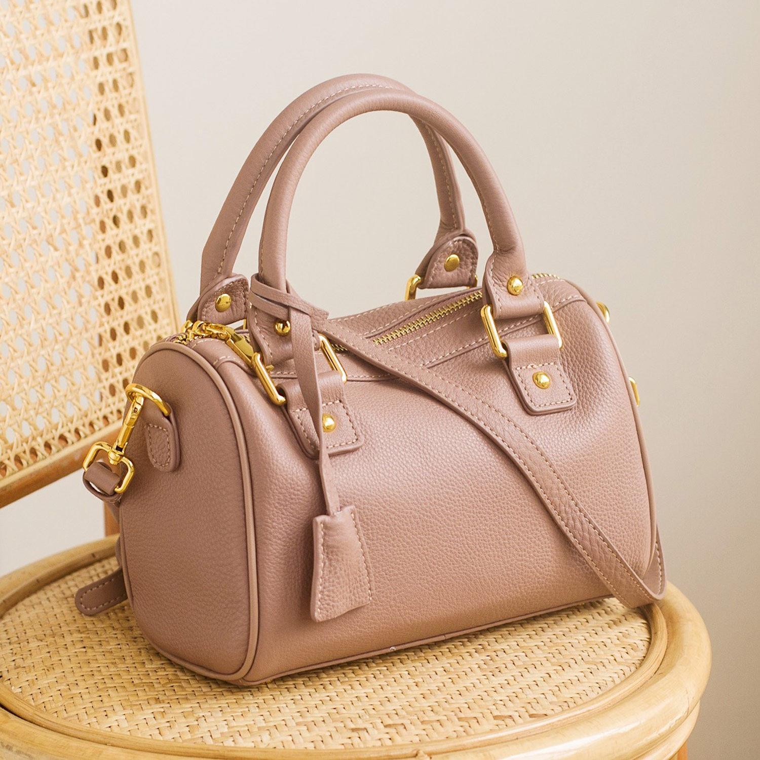 真皮包软皮斜挎包百搭软皮枕头女包牛皮女头层手提包通用款女包