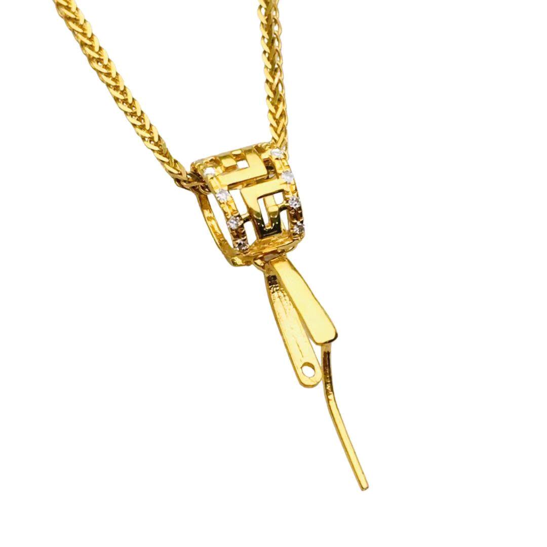 18k厚金镶钻钻石挂件观音山水牌黄金金瓜子扣大扣