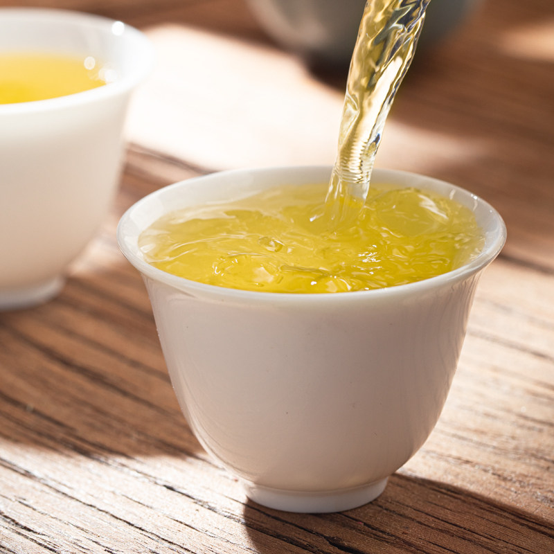 白毫白茶叶礼盒罐装200克茶叶福建银针荒野高山白毫银针