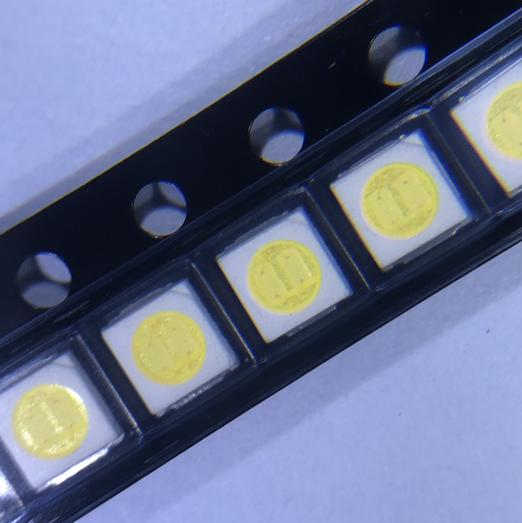 灯珠大功率双芯串联led贴片1.8w30303v冷白led灯珠