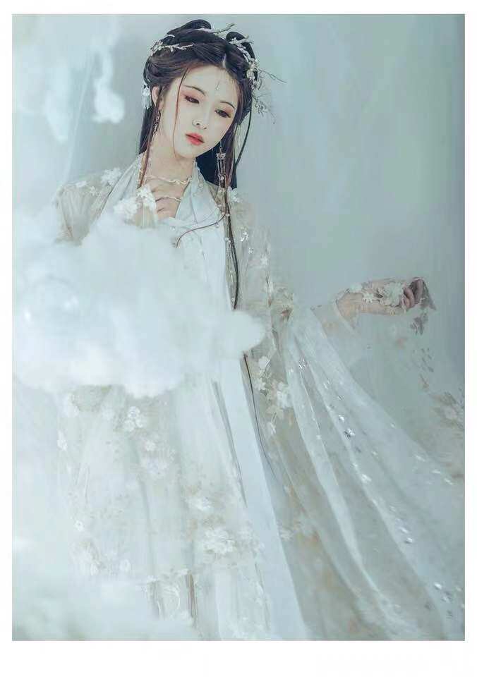 华姿仪赏 明月光 齐胸 汉服出租 汉服婚纱 汉服写真