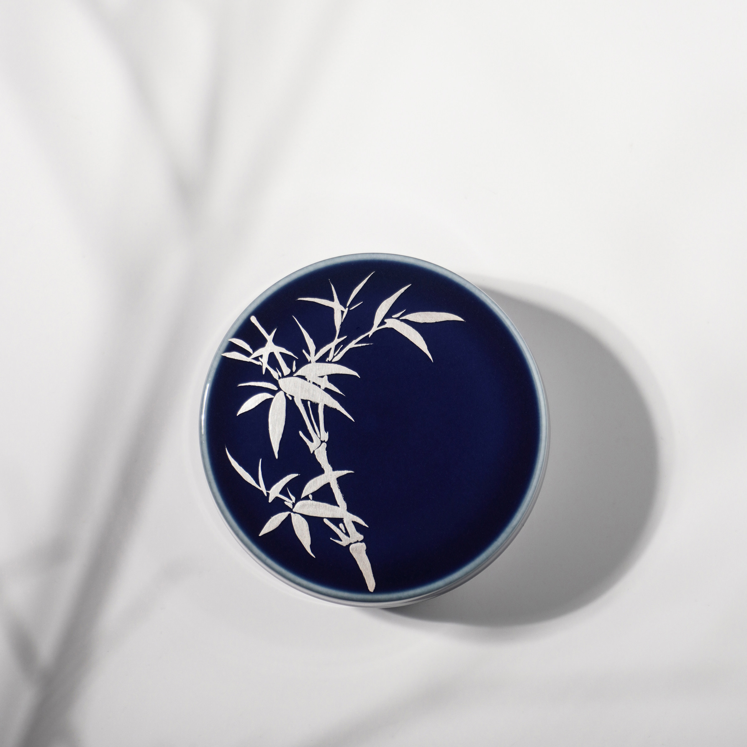 景德1004手工制瓷盒手绘霁蓝描银风竹收纳盒印摆件