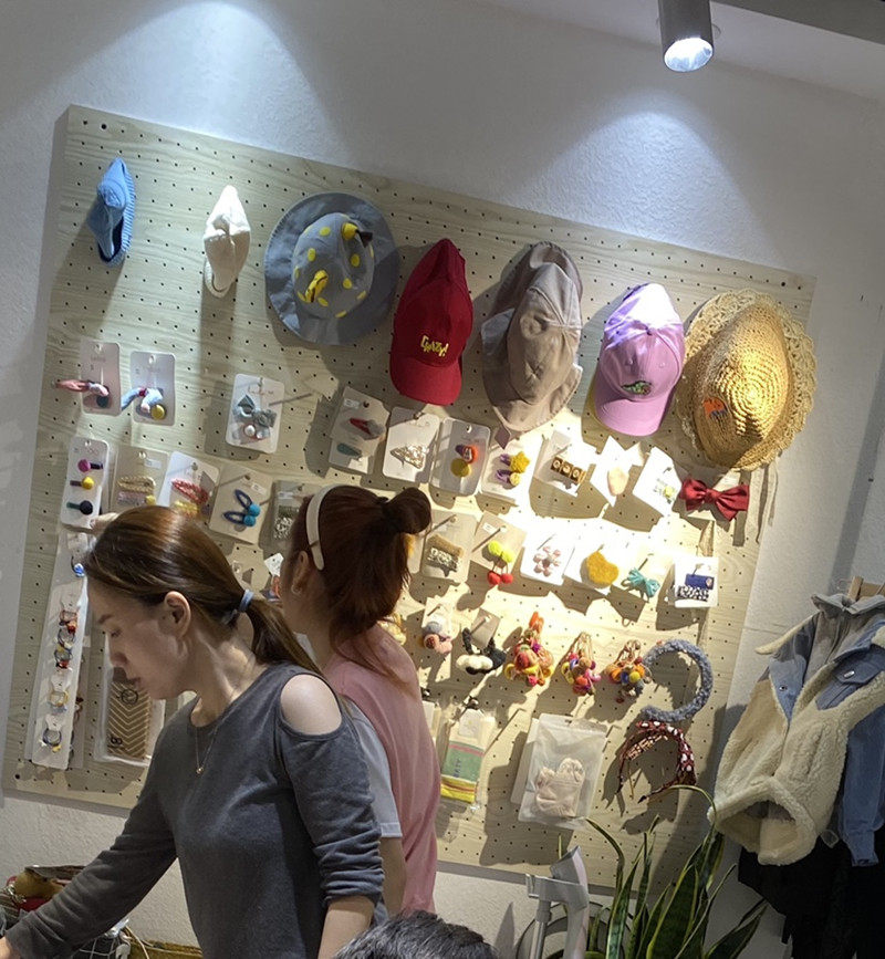 实木洞洞韩国饰品耳钉耳环展示架挂墙首饰创意首饰展示架