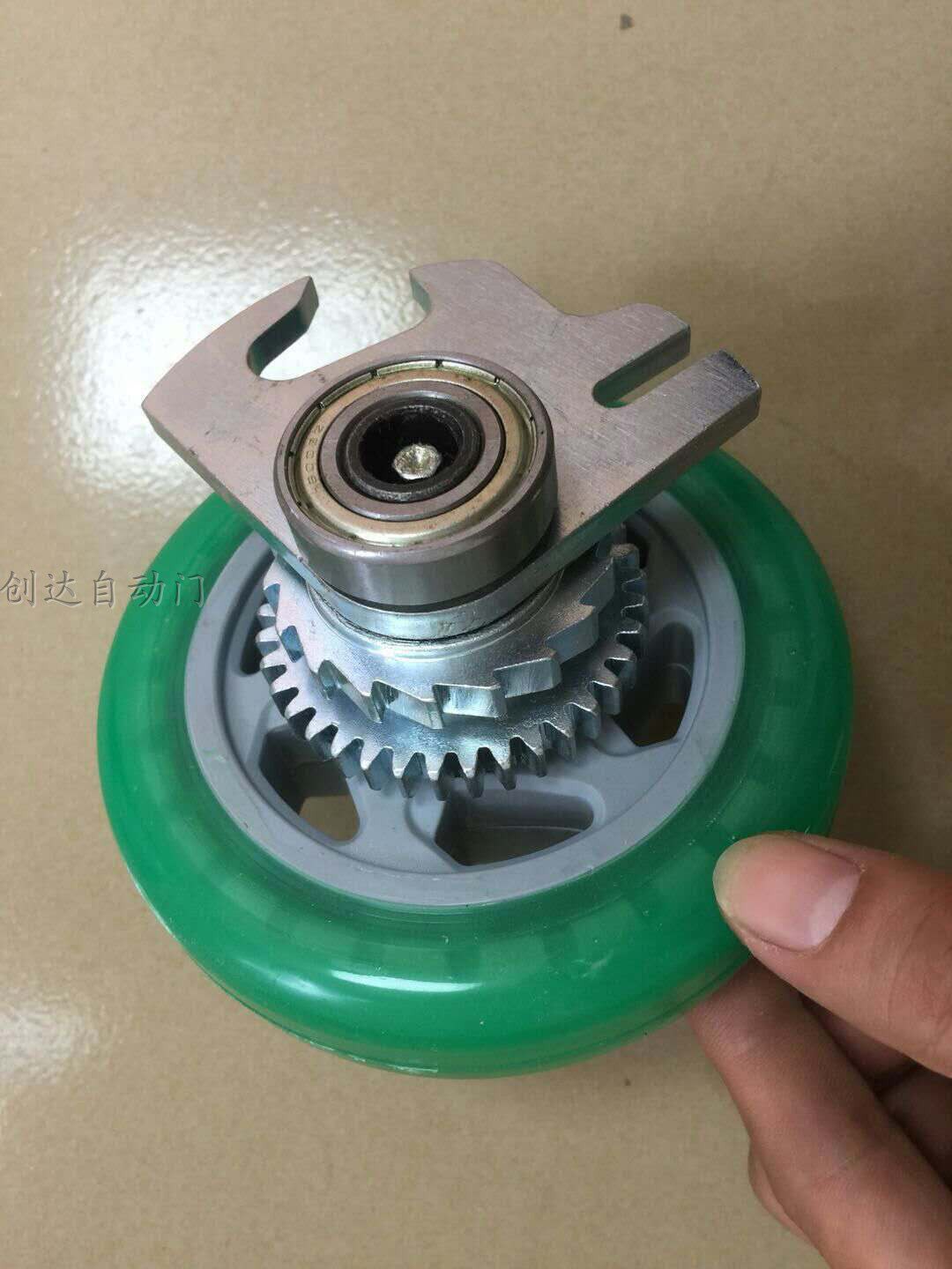 开门轮子阿尔卡诺门机八字电机辅助轮走轮电动开门机