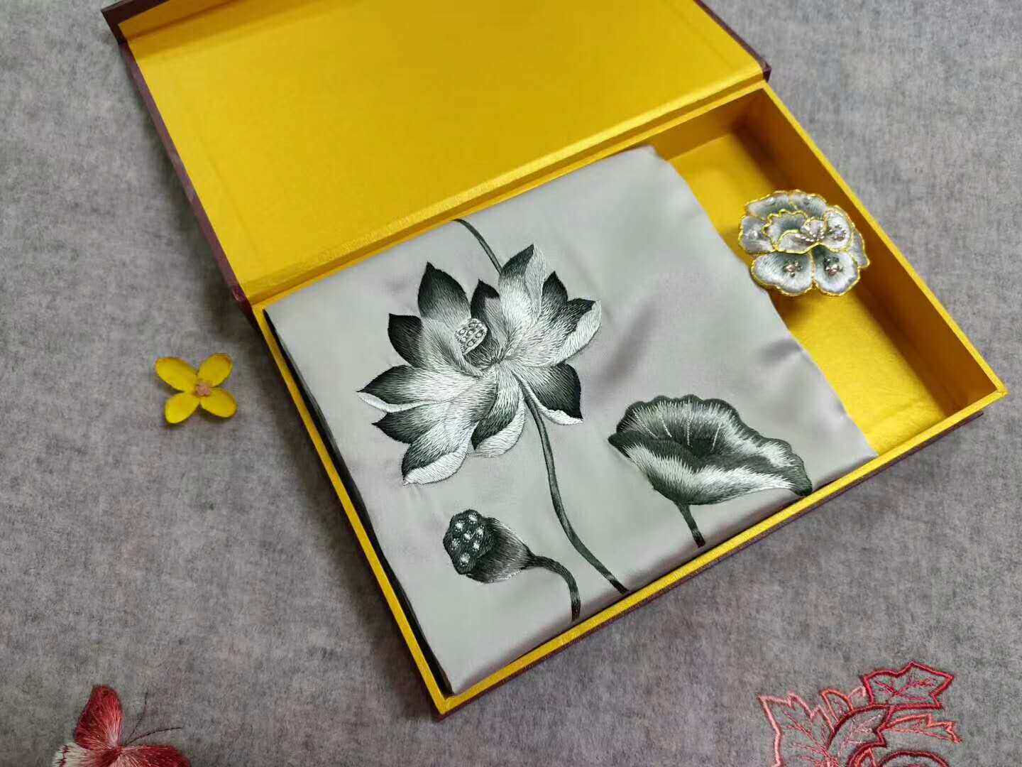 湘绣围巾丝巾扣礼盒装纯手工绣真丝手绣桑蚕丝绣线湖南特色礼品