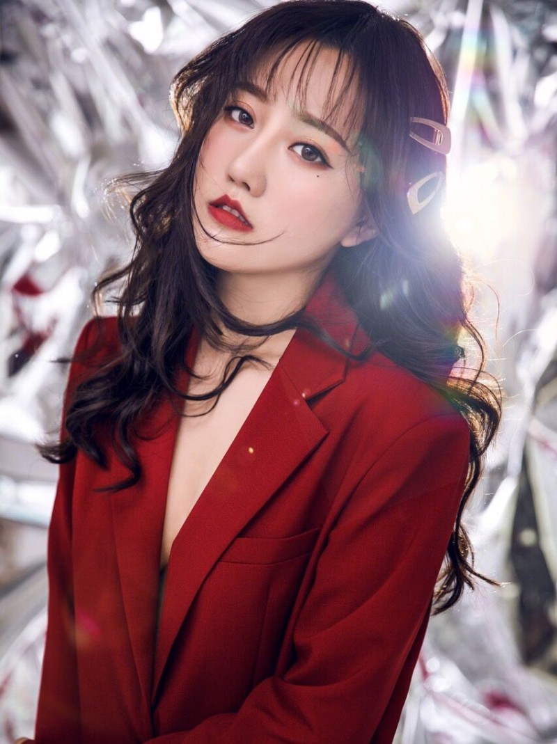 影楼写真主题2020新款个人形象服装女士西装民族服装