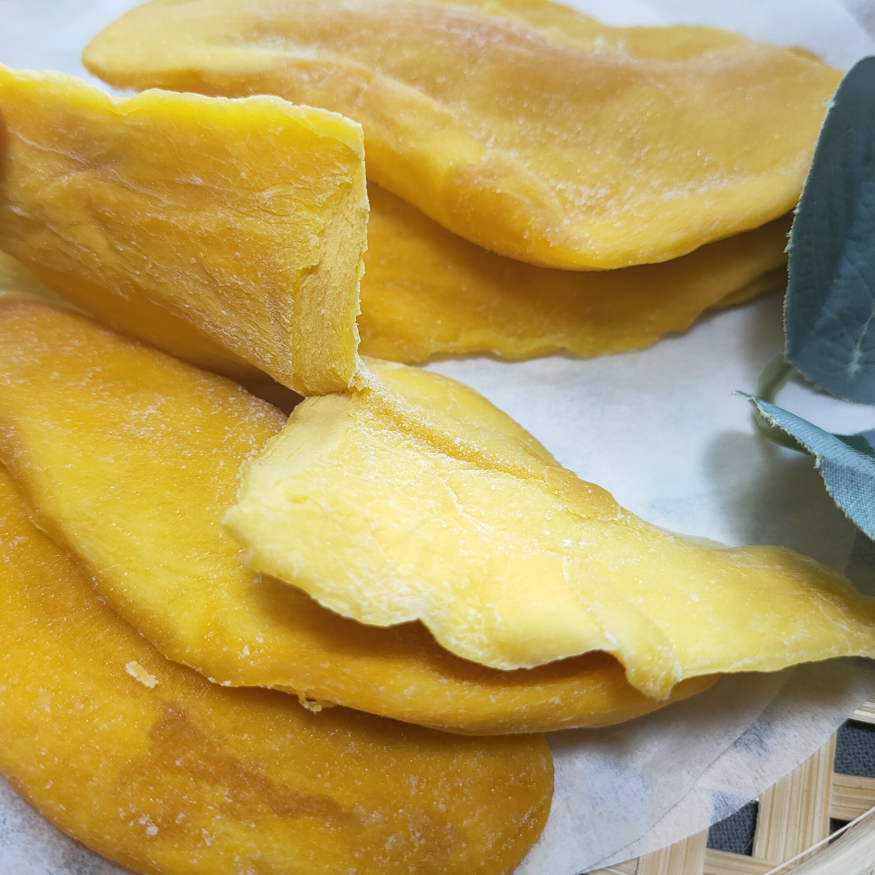 越南芒果500g水果酸甜果脯蜜饯办公室网红零食芒果干