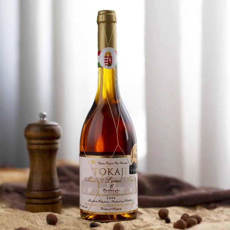 2000年托卡伊匈牙利进口贵腐金线6p篓甜白葡萄酒tokaji陈年贵腐酒