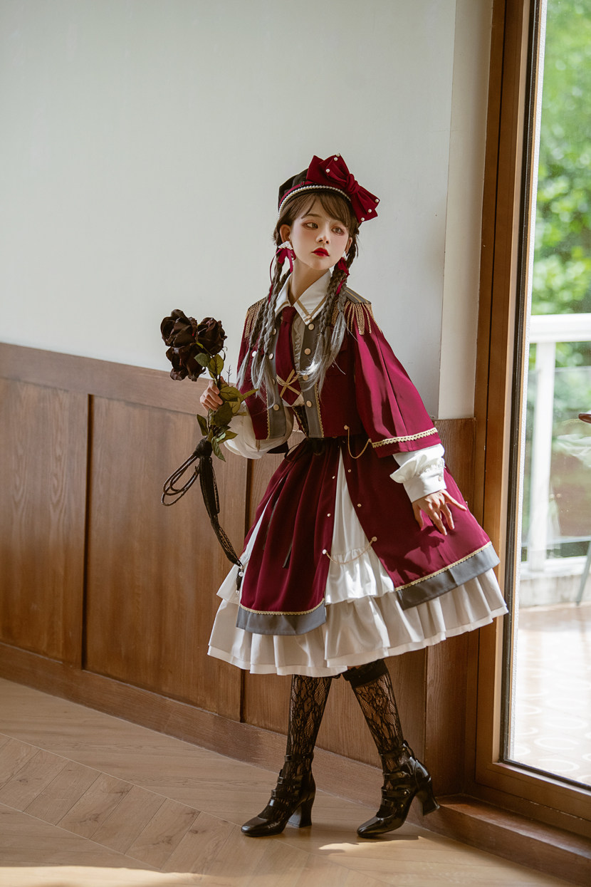 二团现货红色少量展示截团seven指挥官少女babylolita洛丽塔