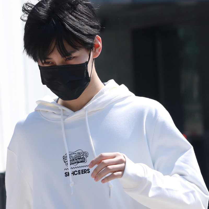 时代少年团张真源同款衣服潮牌海绵宝宝连帽衫卫卫衣