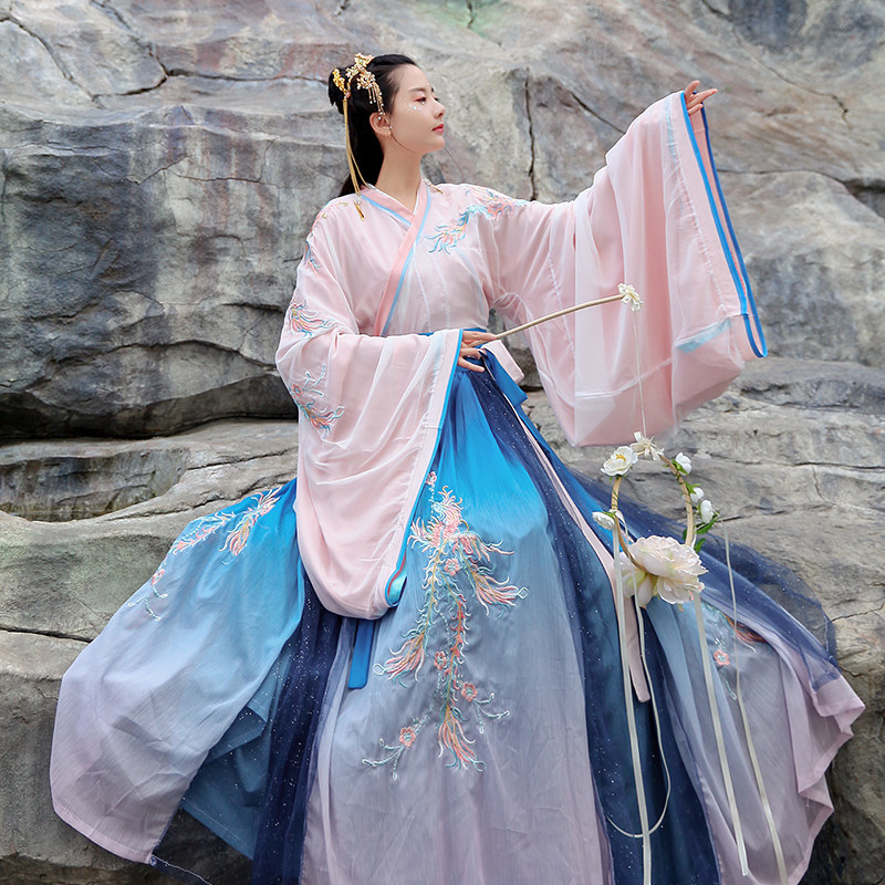 仙女汉服出租六米大裙摆齐胸儒群仙气留仙裙春游写真毕业摄影古装