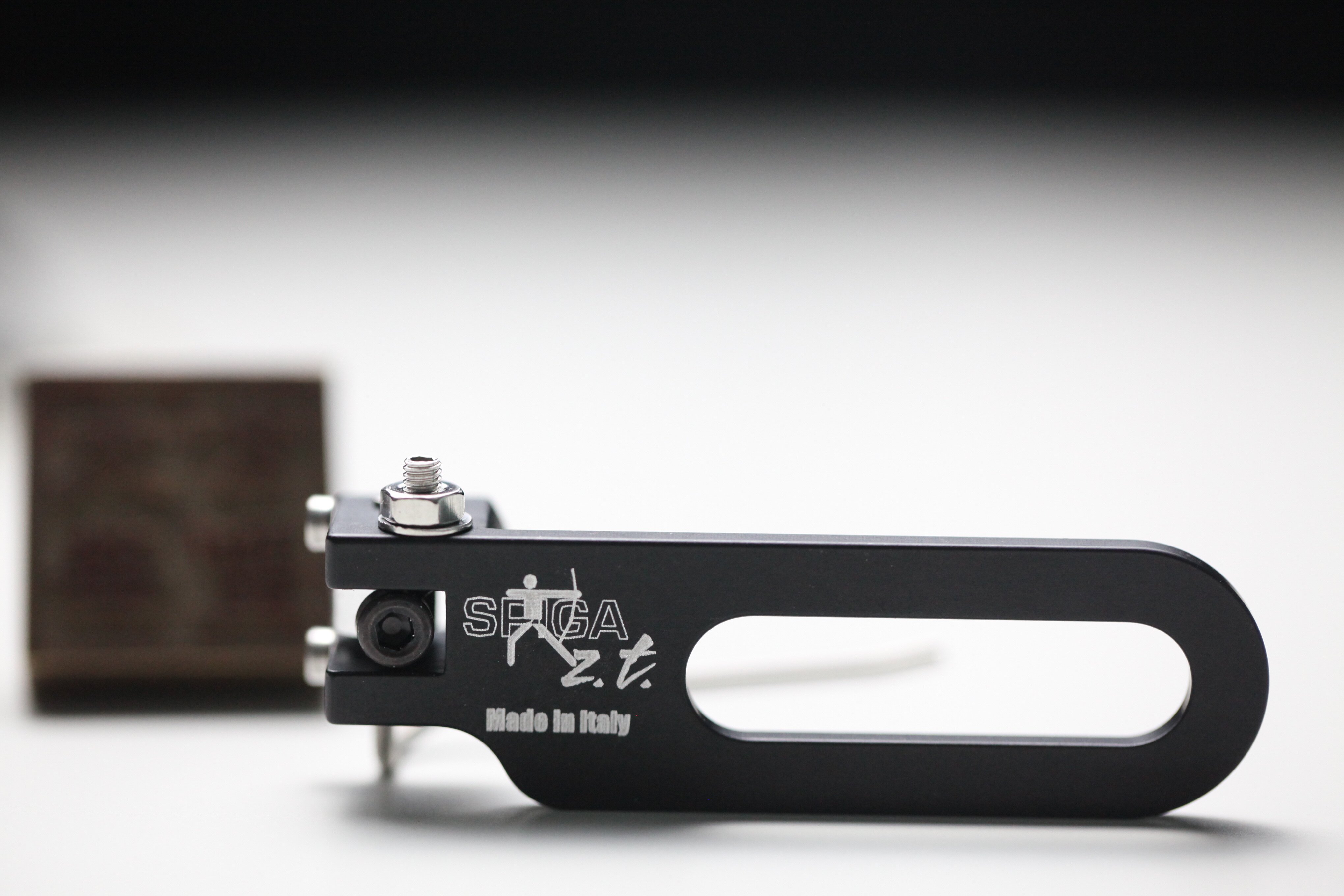 箭台意大利光弓反曲后置spigarellizt零度钢丝微调飞镖