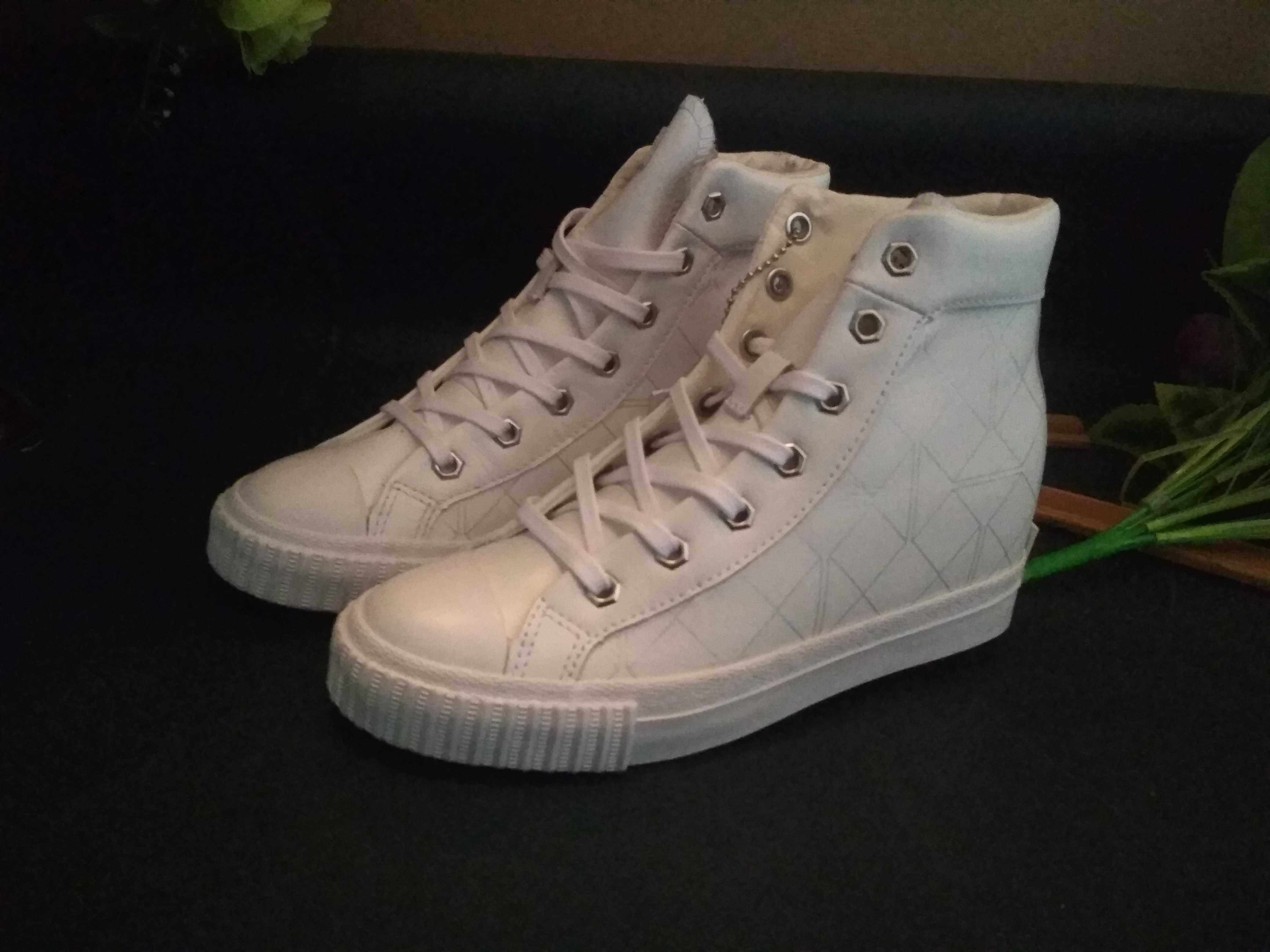 秋冬季高帮女层系系带牛皮增高休闲百搭后街时尚高帮鞋