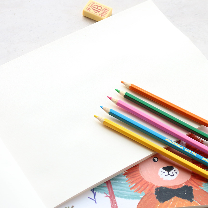 玛丽a4画画本空白 幼儿园涂鸦图画本16k小学生美术本绘画本加厚纸